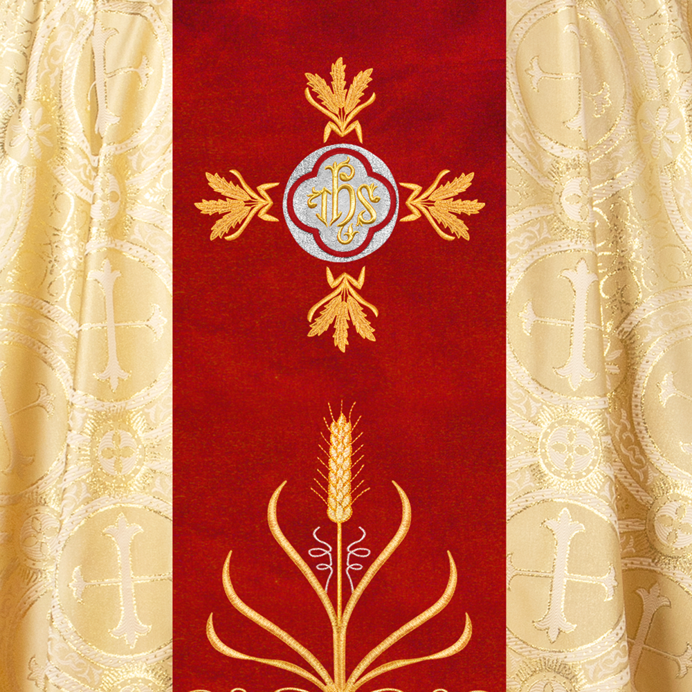 Gothic Chasuble with adorned embroidery