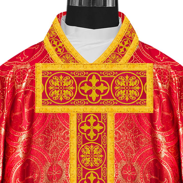 Gothic chasuble embellished with braided Trims