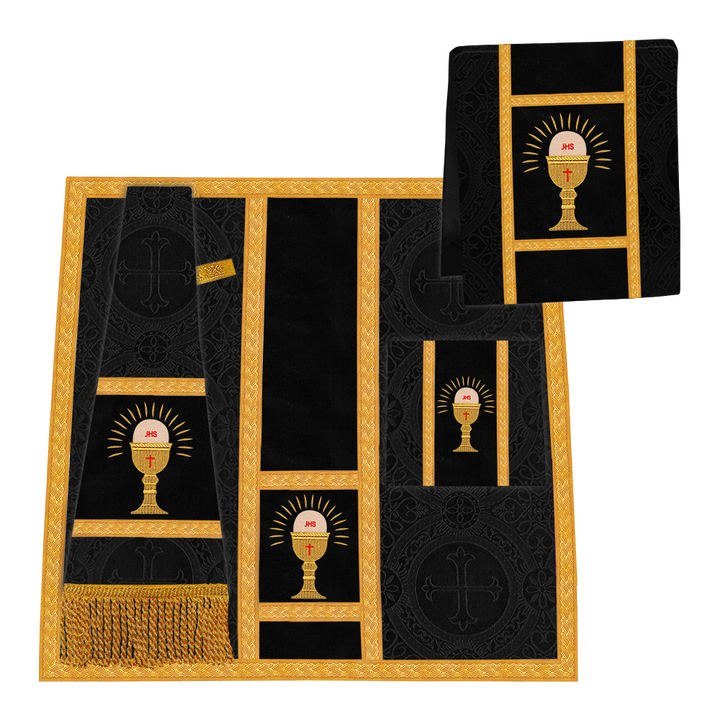 Vestimenta con espalda de violín y motivo bordado 