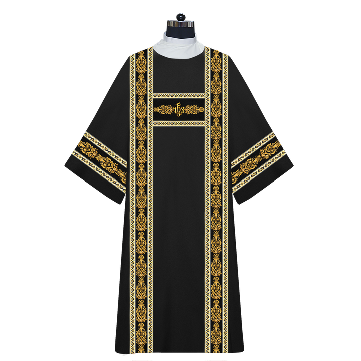 Dalmatics Vestments With Embroidered motifs