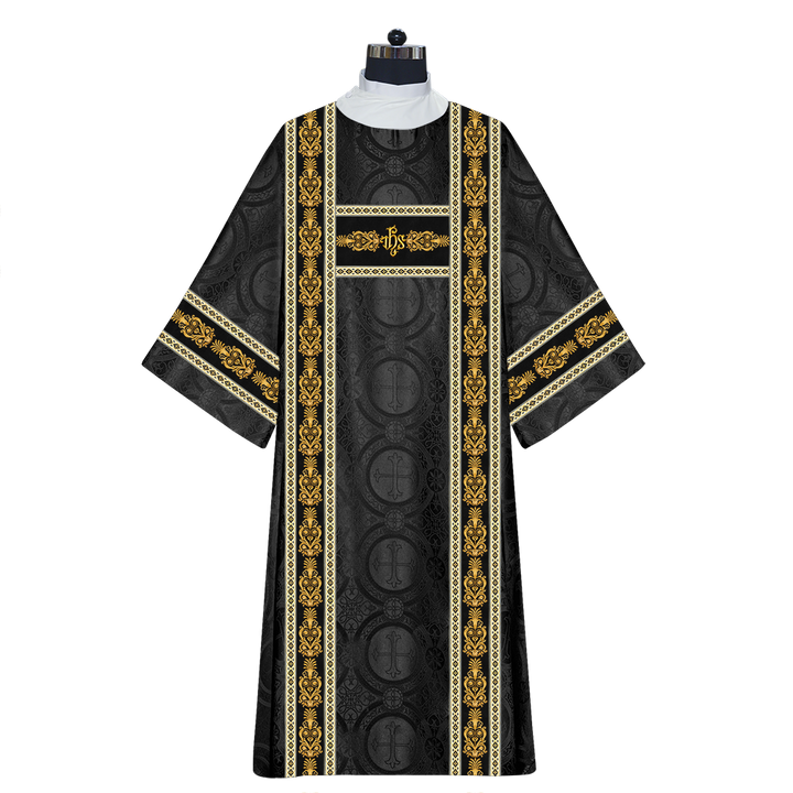 Dalmatics Vestments With Embroidered motifs