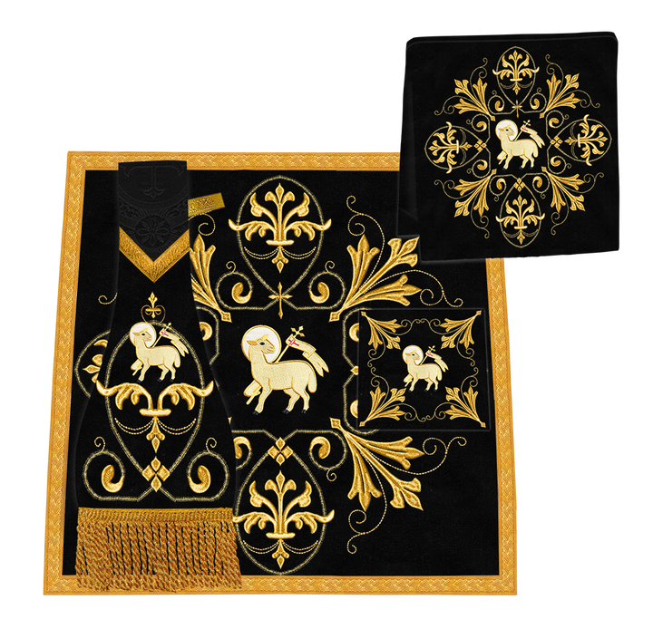 Vestimentas católicas con espalda de violín 