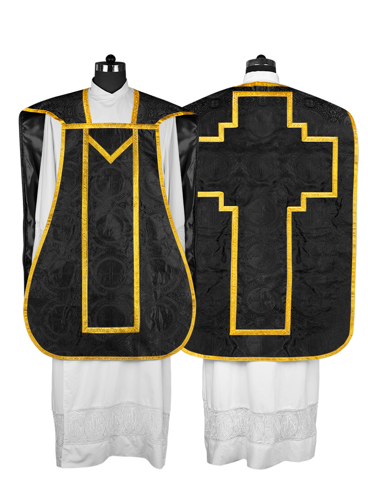 Roman Chasuble with adorned motif