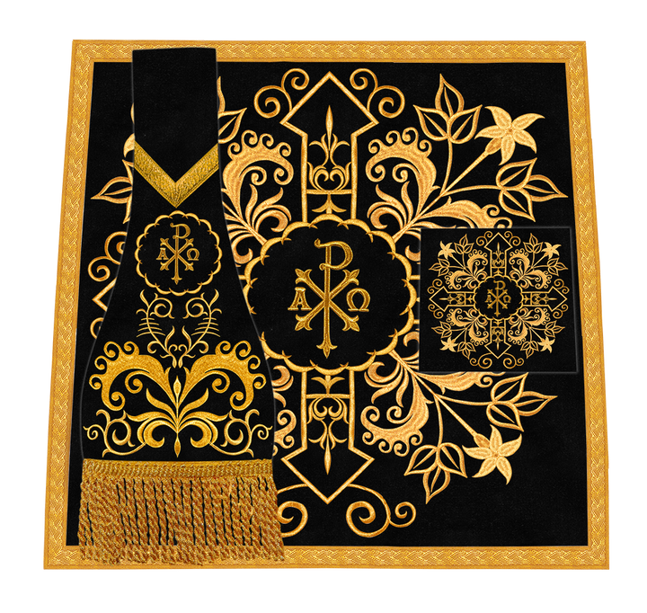 Roman chasuble with adorned embroidery