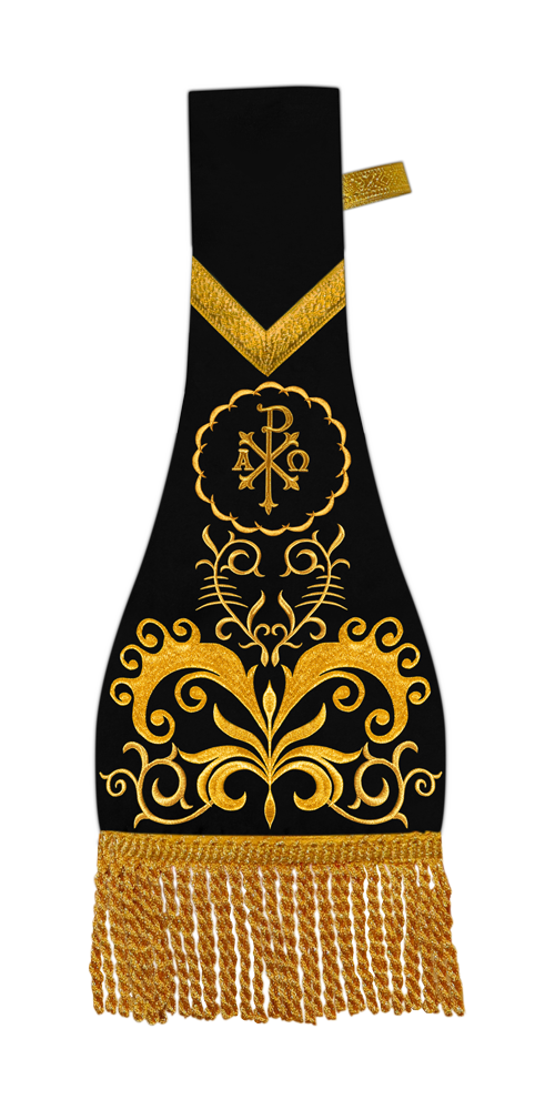 Roman chasuble with adorned embroidery