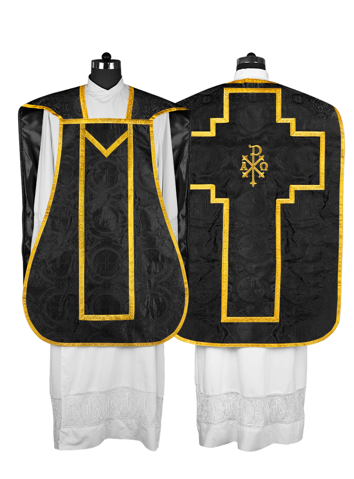 Roman Chasuble with adorned motif