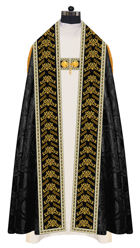 Elegant Roman Cope Vestment with Ornate Embroidery