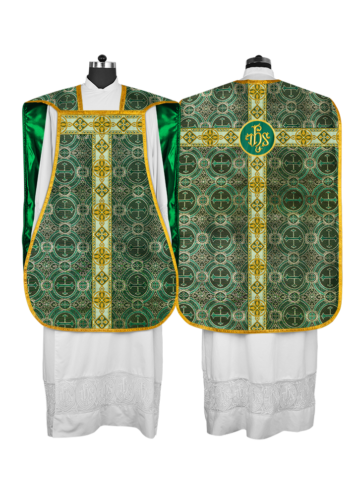 Casulla romana con trenzas detalladas 