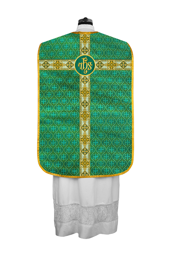 Casulla romana con trenzas detalladas 