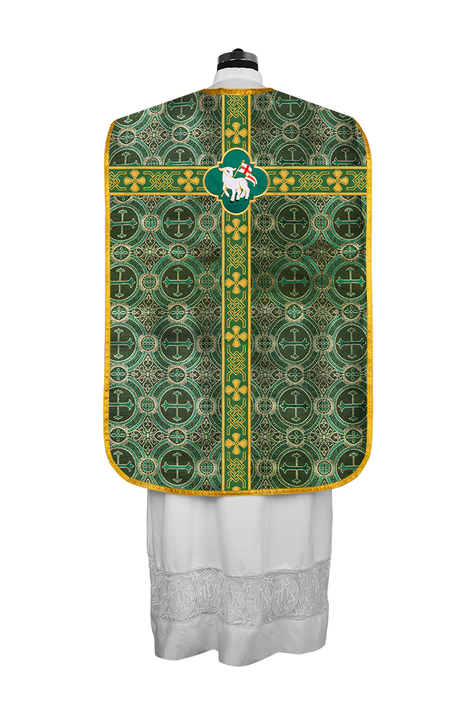 Casulla romana con motivos y ribetes 