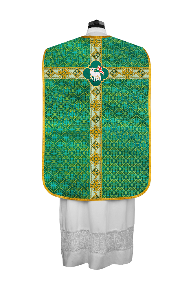 Casulla romana con trenzas tejidas