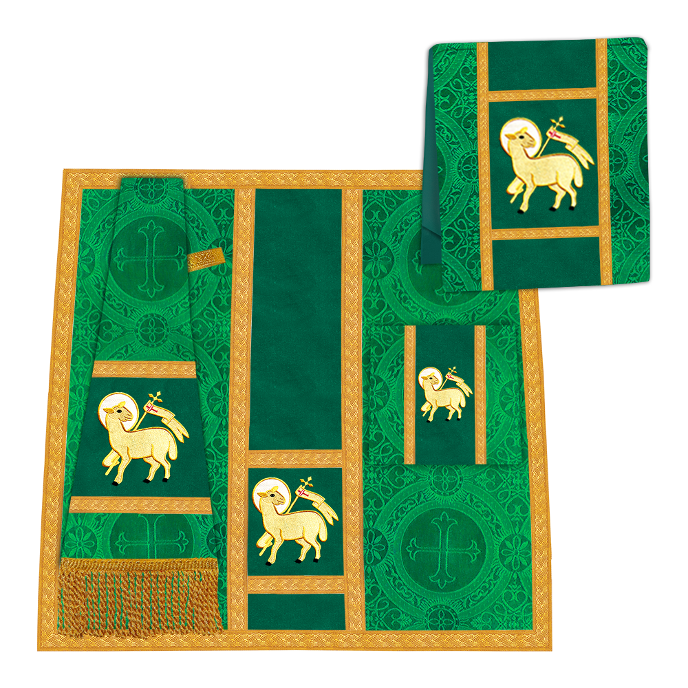 Roman Chasuble with adorned motif