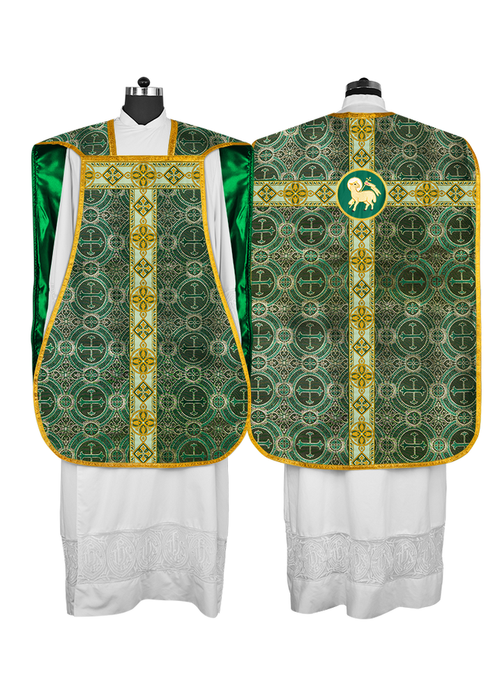 Casulla romana con trenzas detalladas 