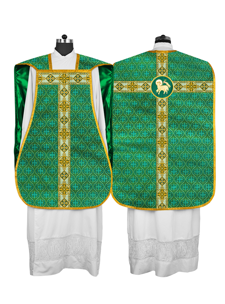 Casulla romana con trenzas detalladas 