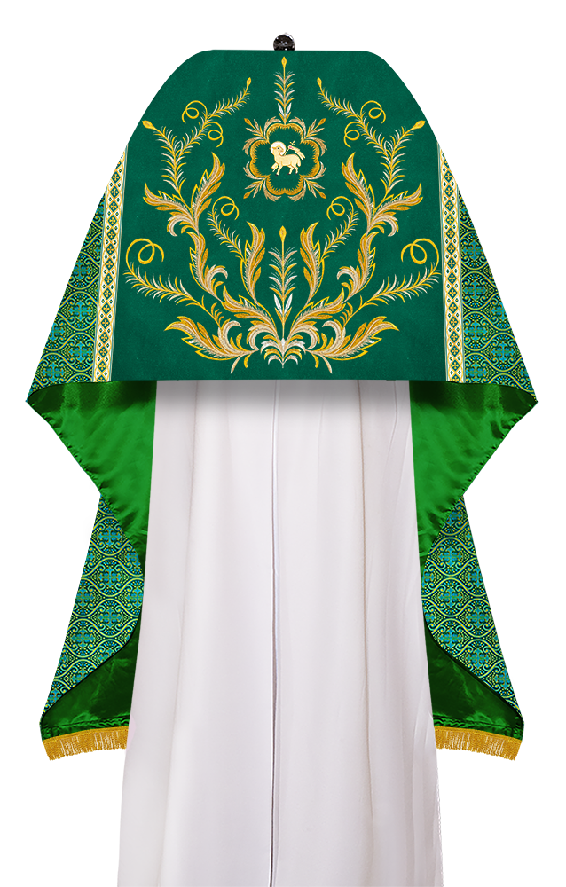 Humeral Veil Vestment with Ornate Embroidery Motif