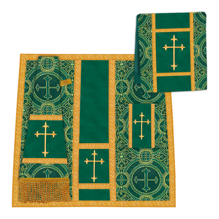 Roman Chasuble with adorned motif