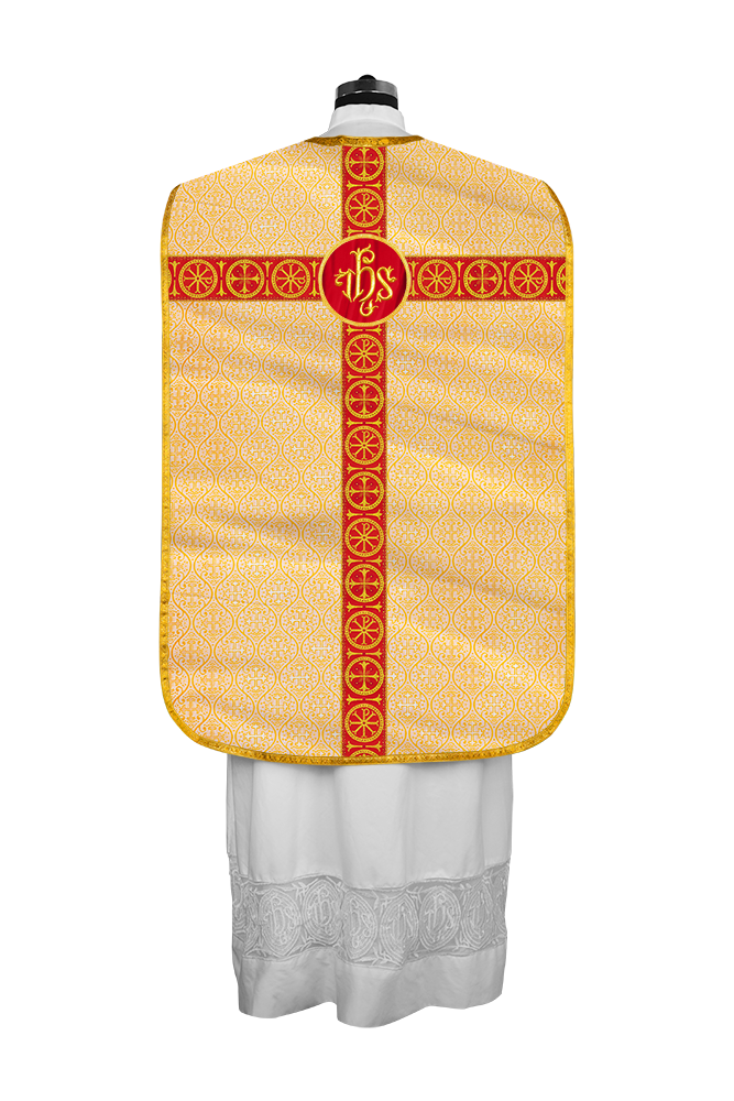 Casulla romana con orfebrería adornada 