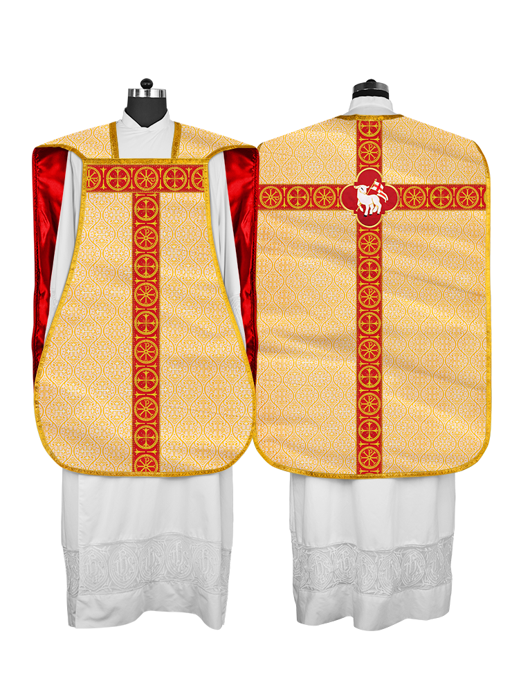 Casulla romana con motivo espiritual y trenzas ornamentadas 