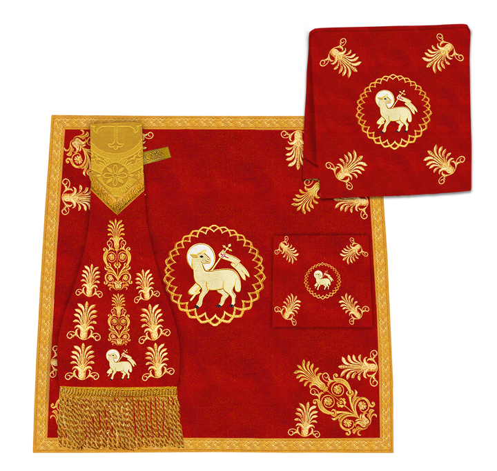 FIDDLEBACK WITH EMBROIDERED ORPHERY