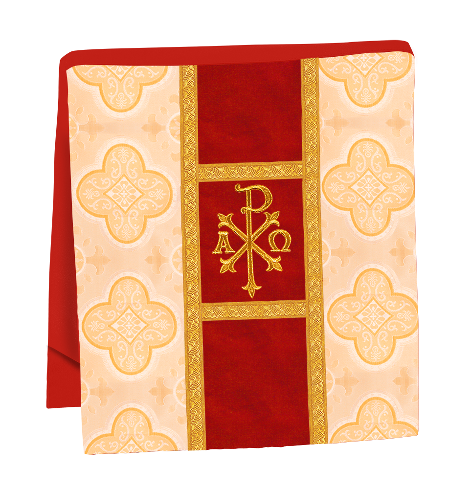 Roman chasuble adorned with lace