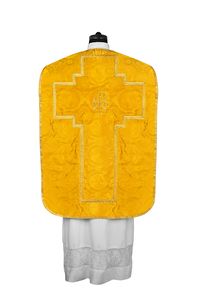 Roman Chasuble with adorned motif