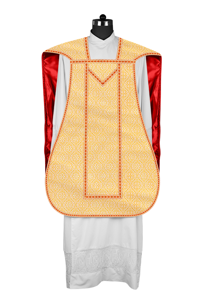 Casulla romana con motivos y ribetes adornados 