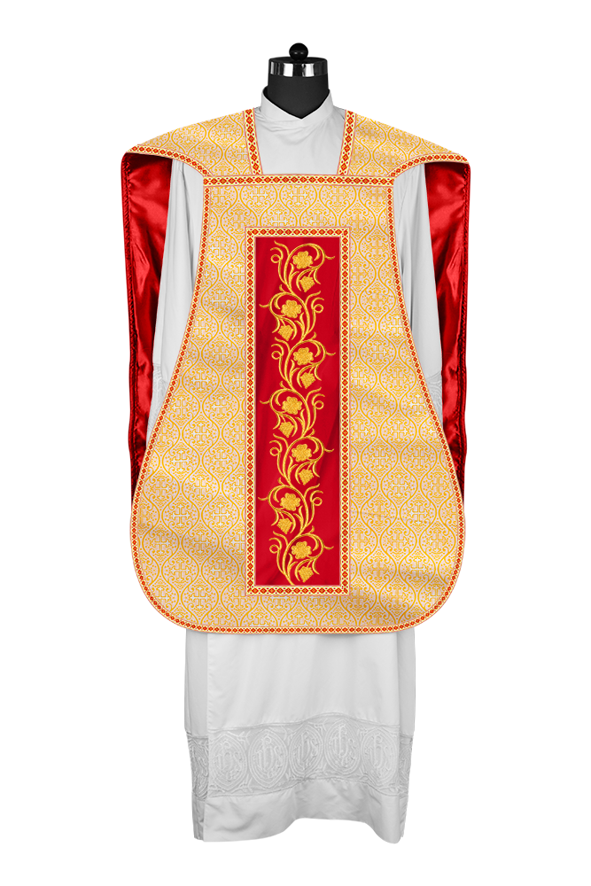 Casulla romana con bordados y adornos de uvas 