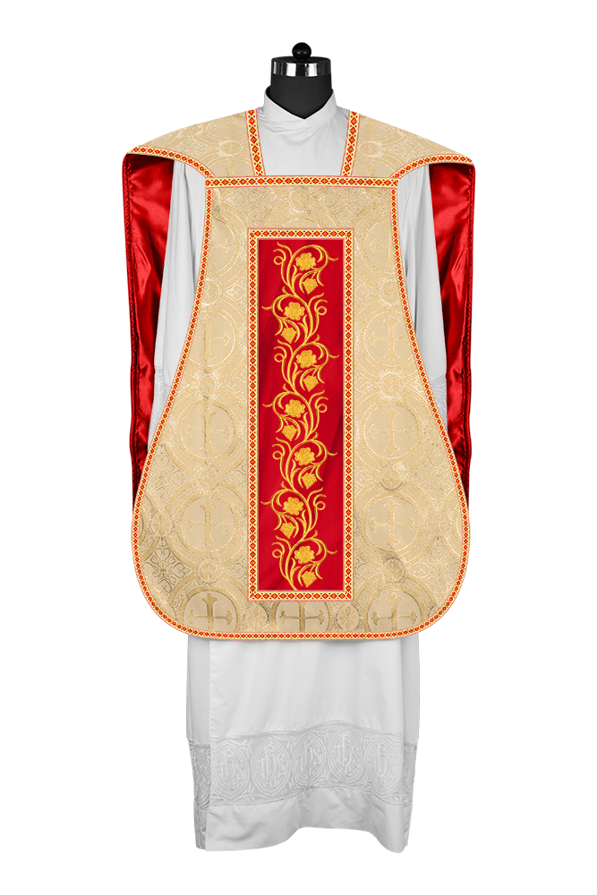 Casulla romana con bordados y adornos de uvas 