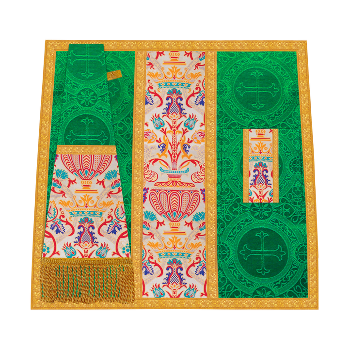 Coronation Tapestry with Gothic Highline Mass Set