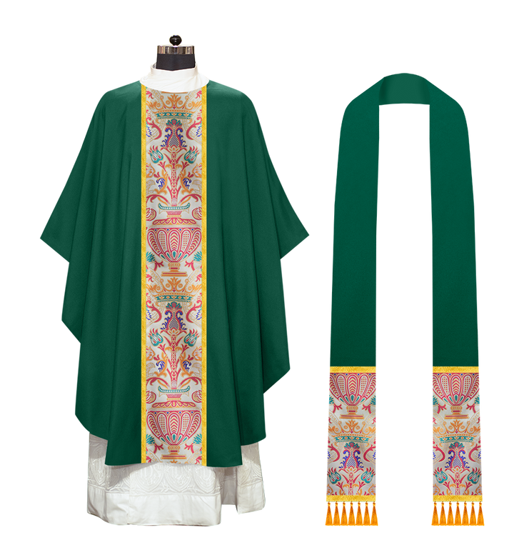 Gothic Chasubles in Coronation Tapestry