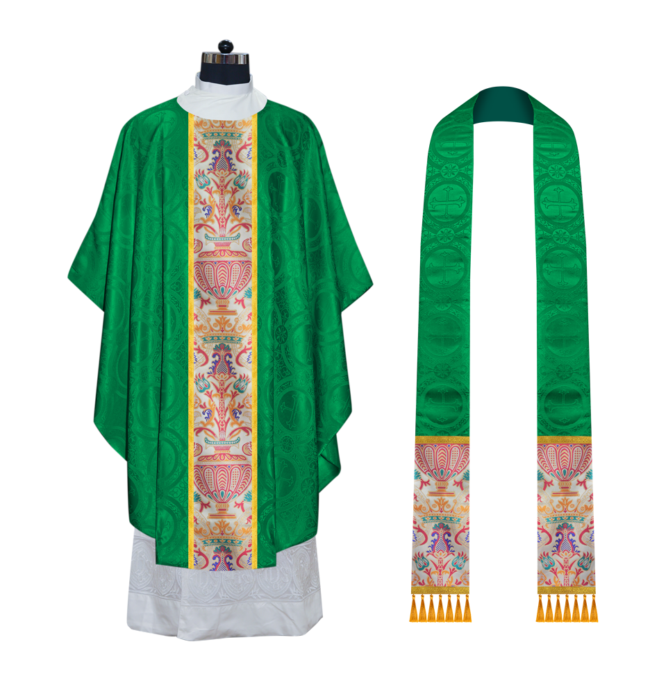 Gothic Chasubles in Coronation Tapestry