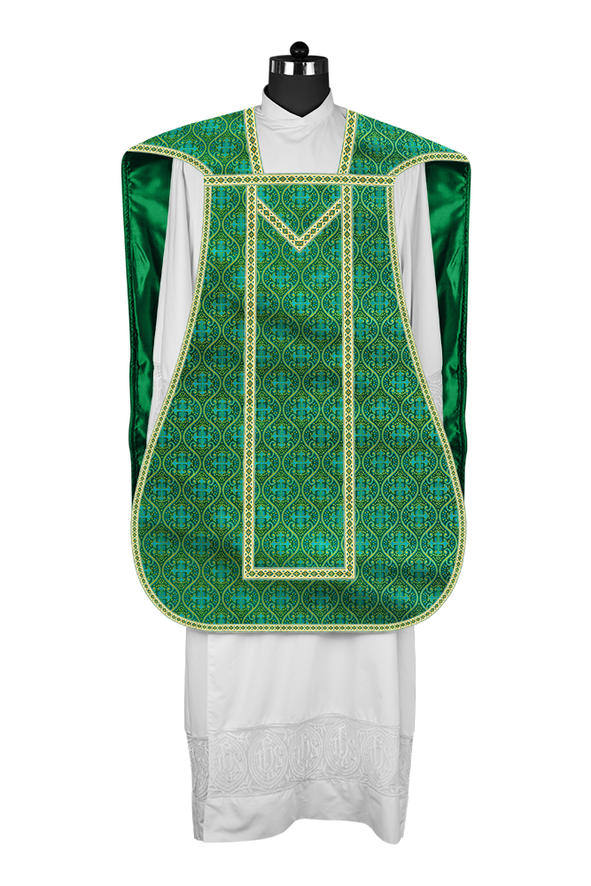 Casulla romana con motivos y ribetes adornados 