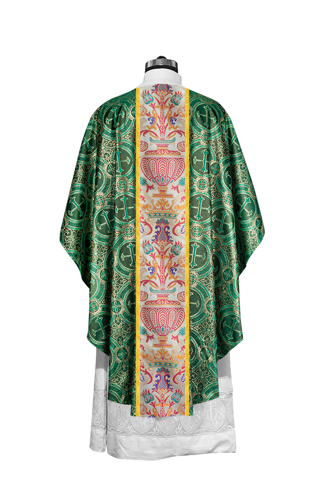 Gothic Chasubles in Coronation Tapestry