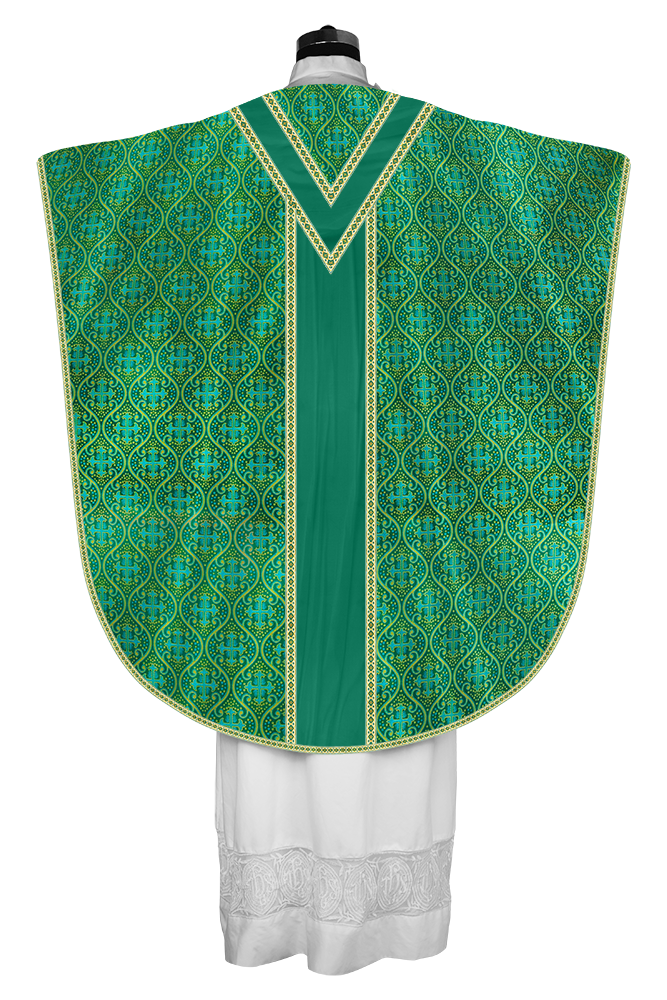 Casulla borromea adornada con trenzas tejidas 