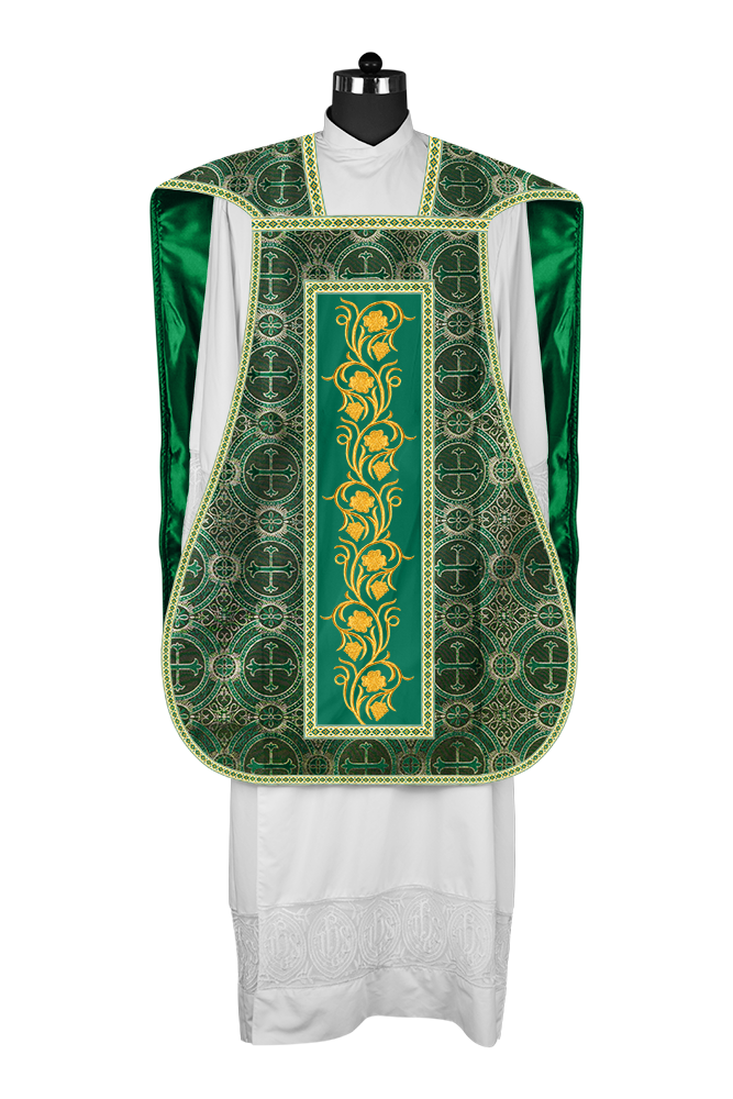 Casulla romana con bordados y adornos de uvas 