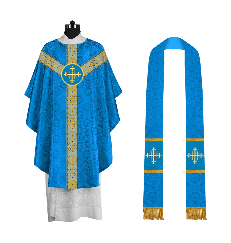 Gothic-Style Chasuble in Premium Fabric with Spiritual Motif