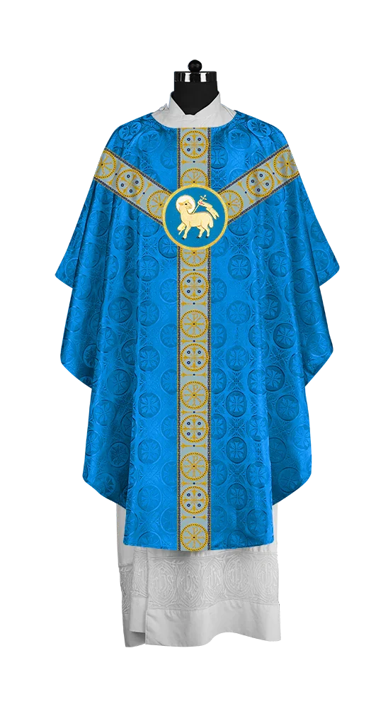 Gothic-Style Chasuble in Premium Fabric with Spiritual Motif