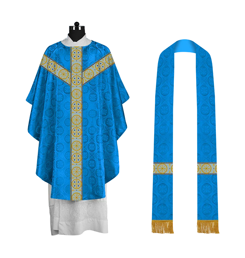 Gothic-Style Chasuble in Premium Fabric with Spiritual Motif
