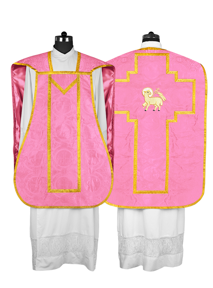 Roman Chasuble with adorned motif