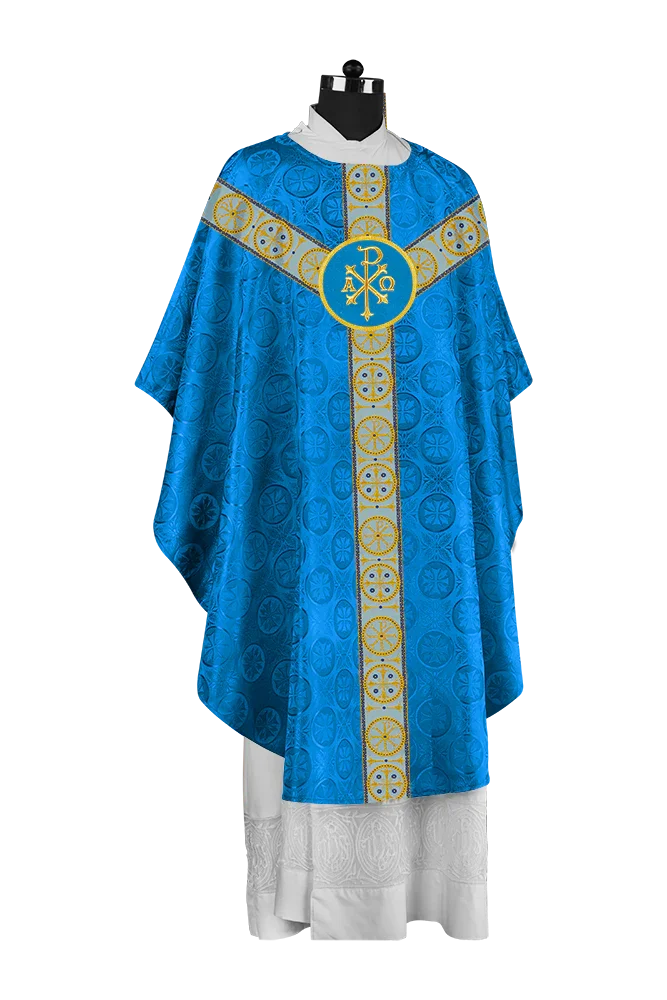 Gothic-Style Chasuble in Premium Fabric with Spiritual Motif