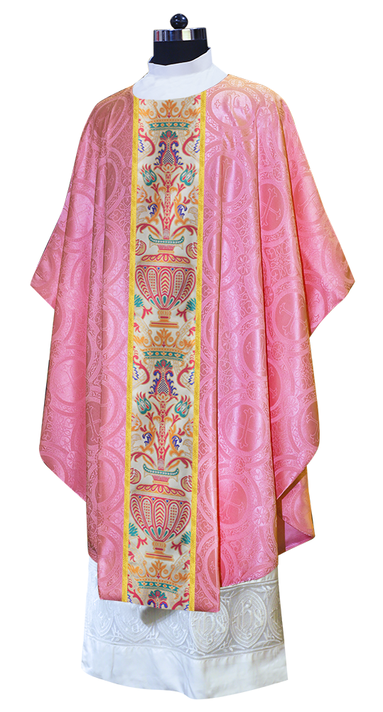 Gothic Chasubles in Coronation Tapestry