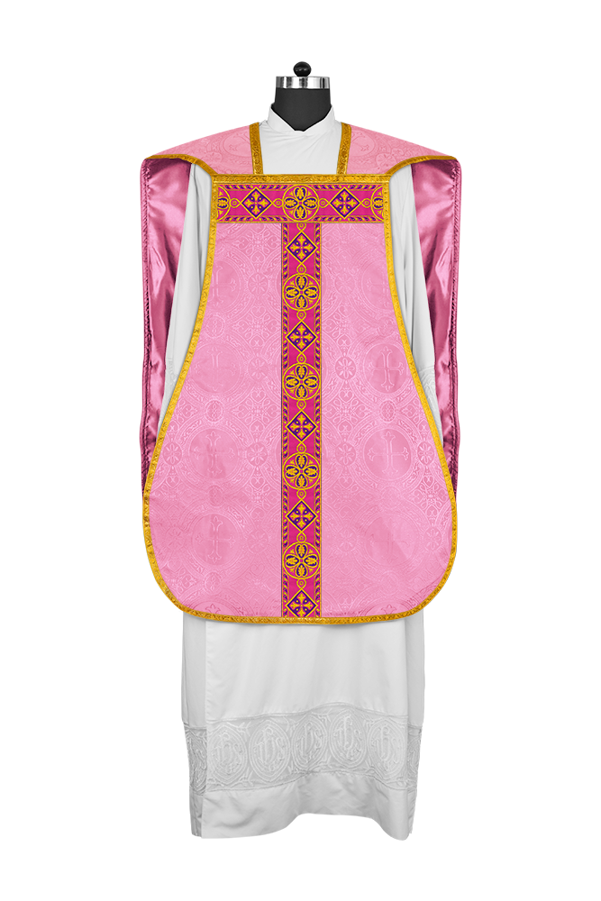 Casulla romana con trenzas detalladas 