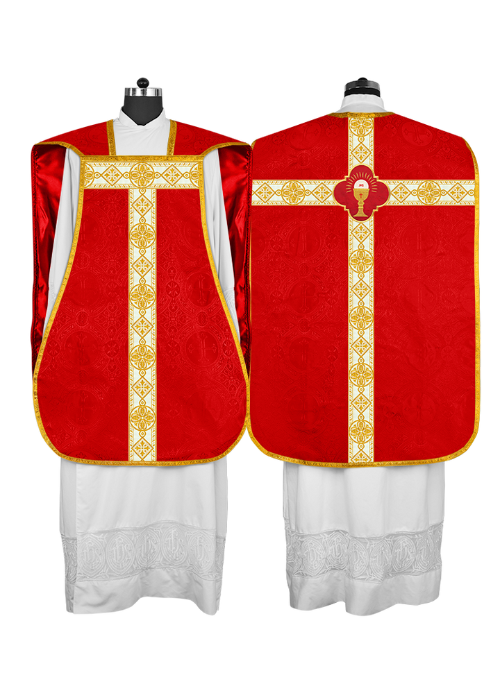 Vestimenta con espalda de violín y motivo bordado 