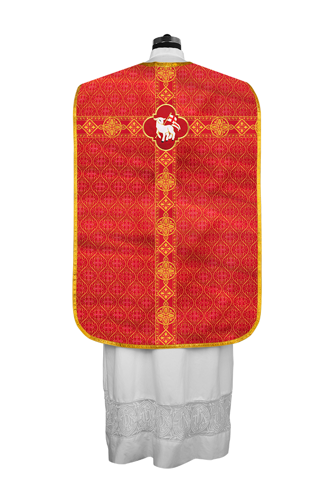 Vestimentas de casulla romana con orfebrería trenzada 