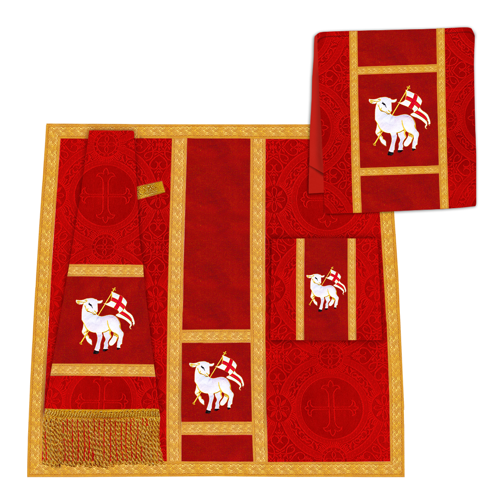 Casulla romana con motivo espiritual y trenzas ornamentadas 