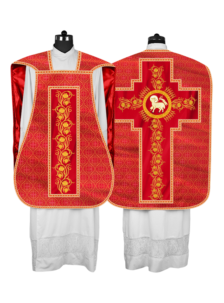 Casulla romana con bordados y adornos de uvas 