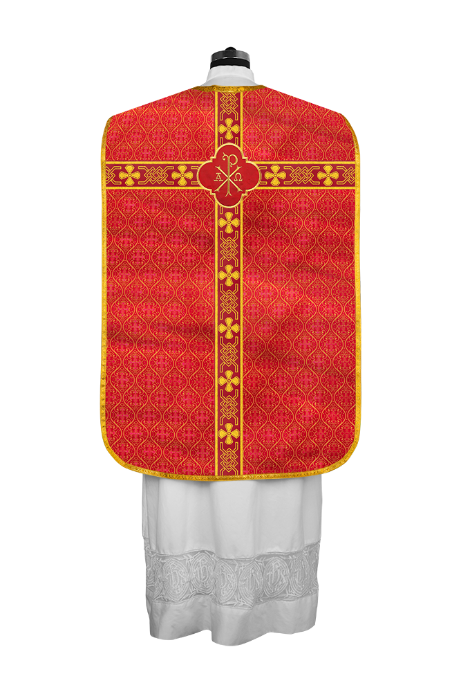 Casulla romana con motivos y ribetes 