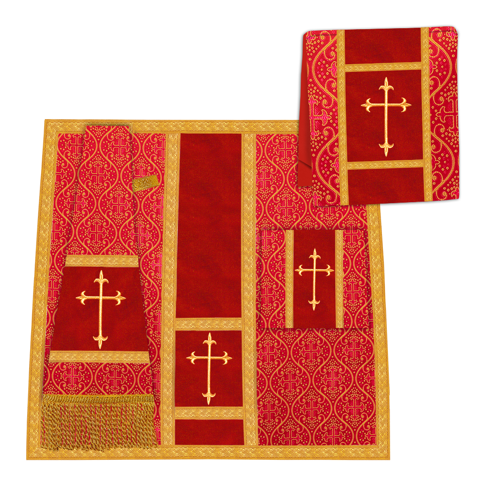 Roman Chasuble with adorned motif