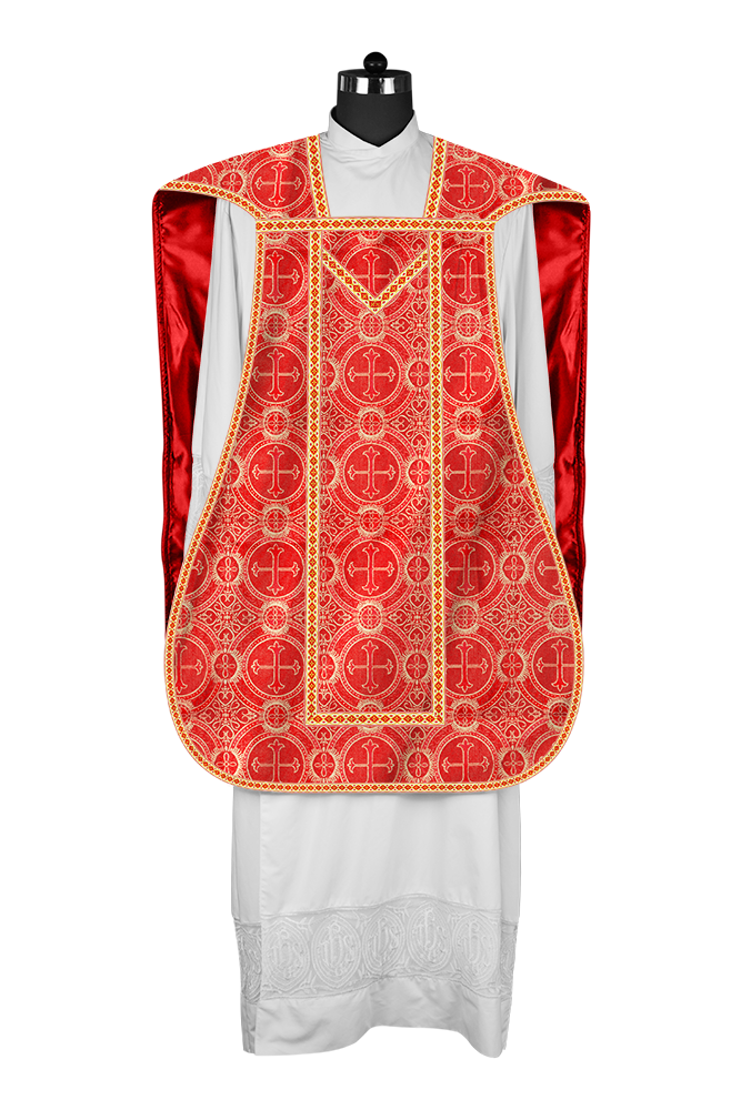 Casulla romana con motivos y ribetes adornados 