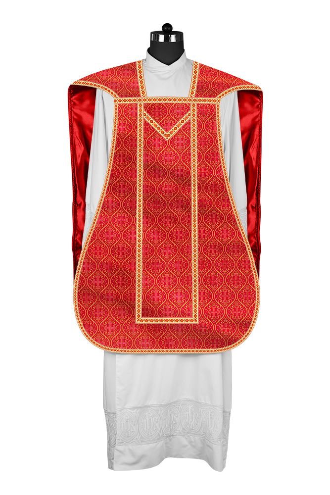 Casulla romana con motivos y ribetes adornados 